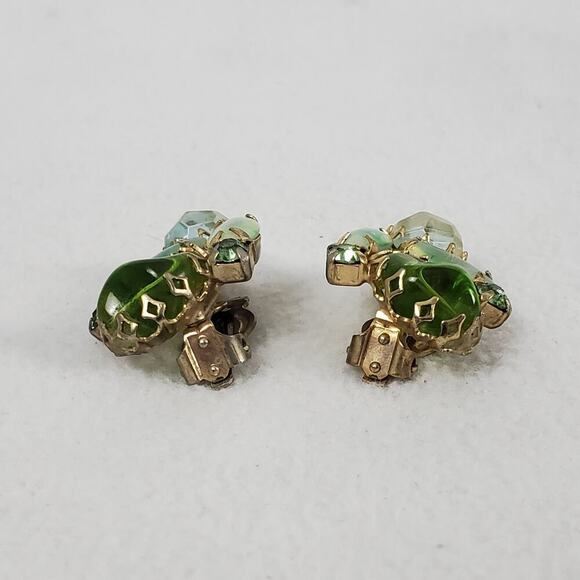 Vintage MCM Green Rhinestone Gold Tone Brooch and Earrings Set - Picture 9 of 16
